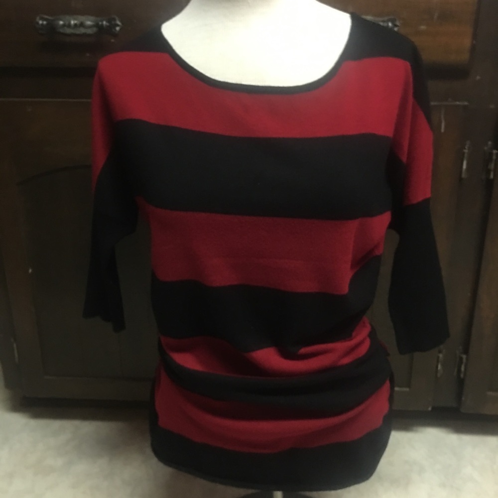 Slimming top gathering sides size large